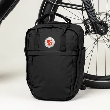 Specialized/Fjällräven Cave táska Méret: Egy méret Szín: Fekete