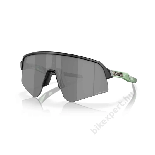 Oakley Sutro Lite Sweep Matte Black Lencse: Prizm Black Re-Discover Collection