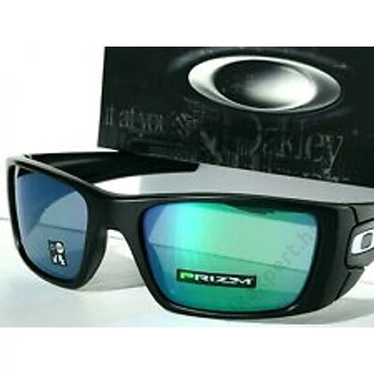 Oakley Fuel Cell Sunglasses Matte Black | Prizm Jade Lens