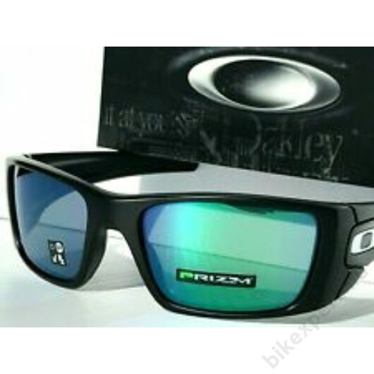 Oakley Fuel Cell Sunglasses Matte Black | Prizm Jade Lens